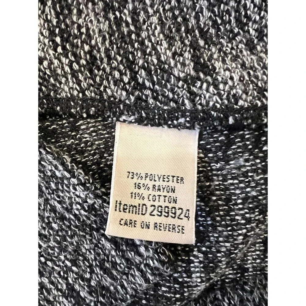 LL Bean pullover sweater, Size Petite Small - Picture 4 of 4